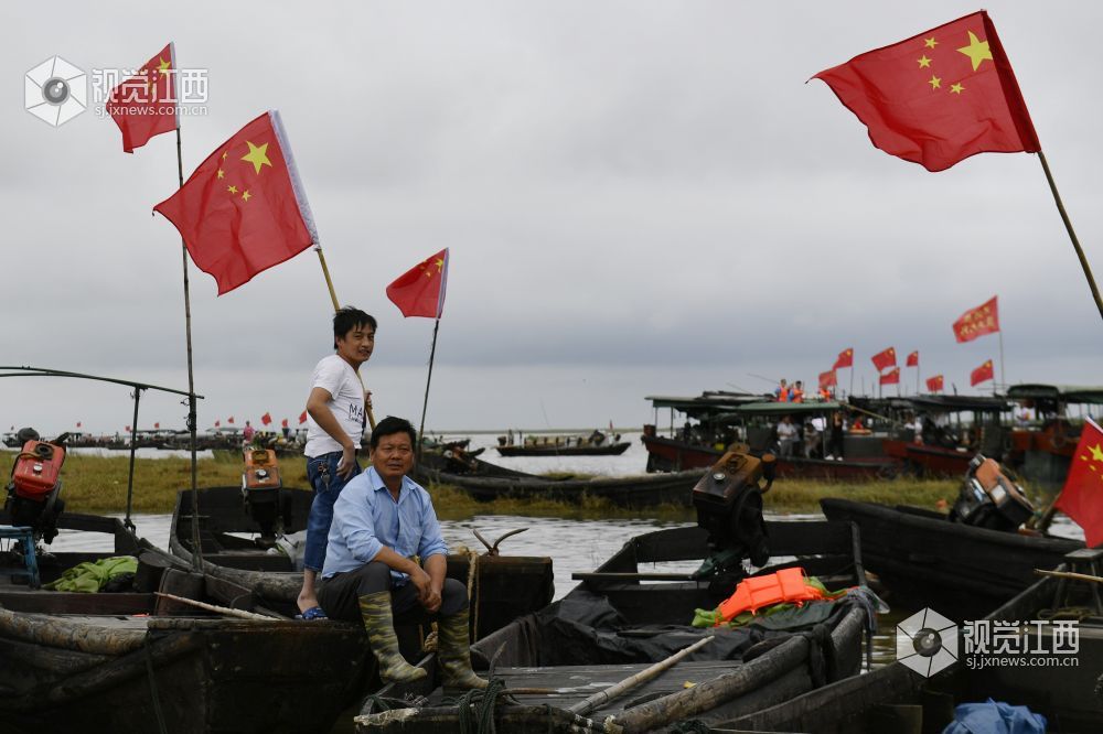 百舸入鄱 千帆竞发  聚焦鄱阳湖开湖盛景