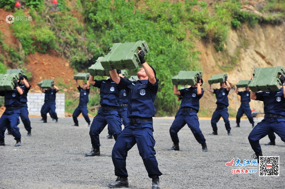 号令一出，动若风发！江西全警实战大练兵场面超燃