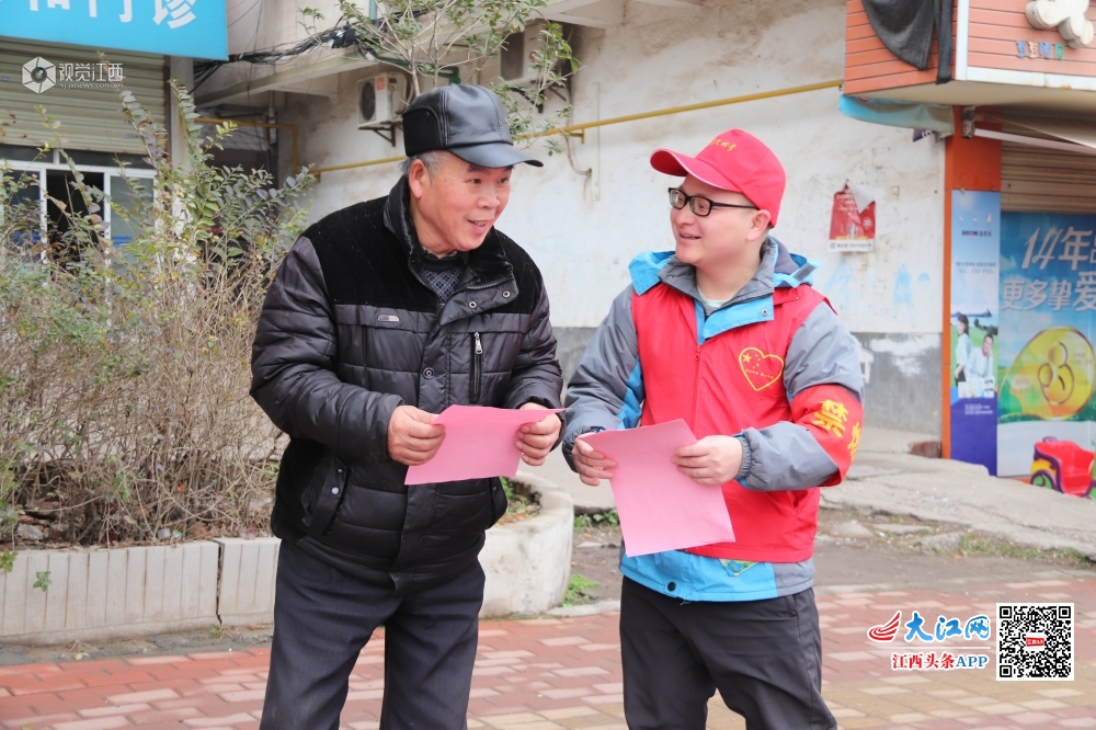 1月19日，萍乡市红心志愿者协会的志愿者们走上街头、深入社区开展禁止燃放烟花爆竹宣传活动，向过往居民发放宣传倡议书，宣讲燃放烟花爆竹的危害，并倡导大家要移风易俗，破除陈规陋习，不燃放烟花爆竹、文明祭祀，过一个文明平安健康的春节，以实际行动凝聚?；せ肪车恼芰俊? bigimg=