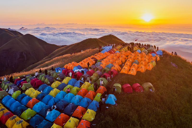 江西萍乡武功山日出云海